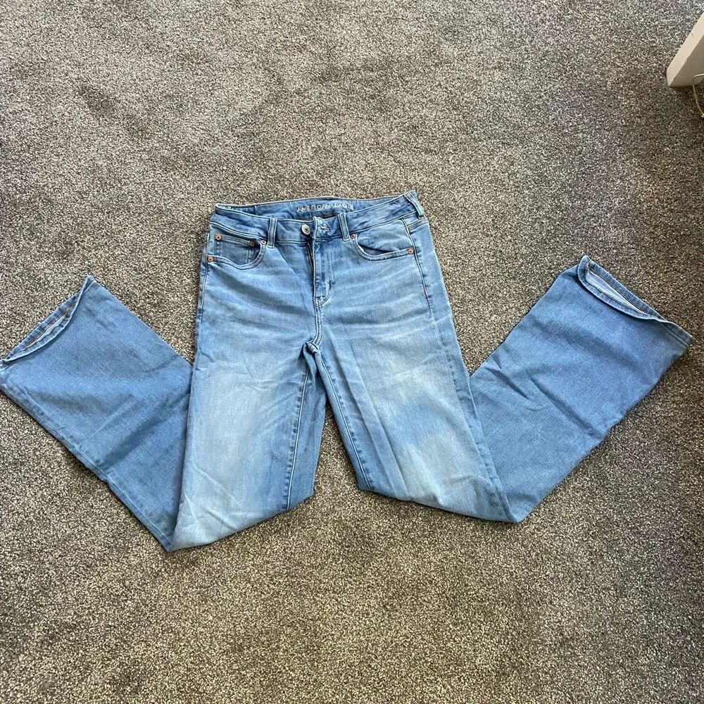 American Eagle Low Waist Boot Cut Jeans - Picture 5 of 8